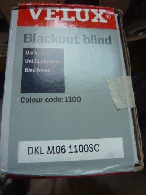 Nieuwe Velux verduisteringsgordijn / DKL M06 ( 78 x 118 ), Ophalen of Verzenden, Nieuw, Blauw