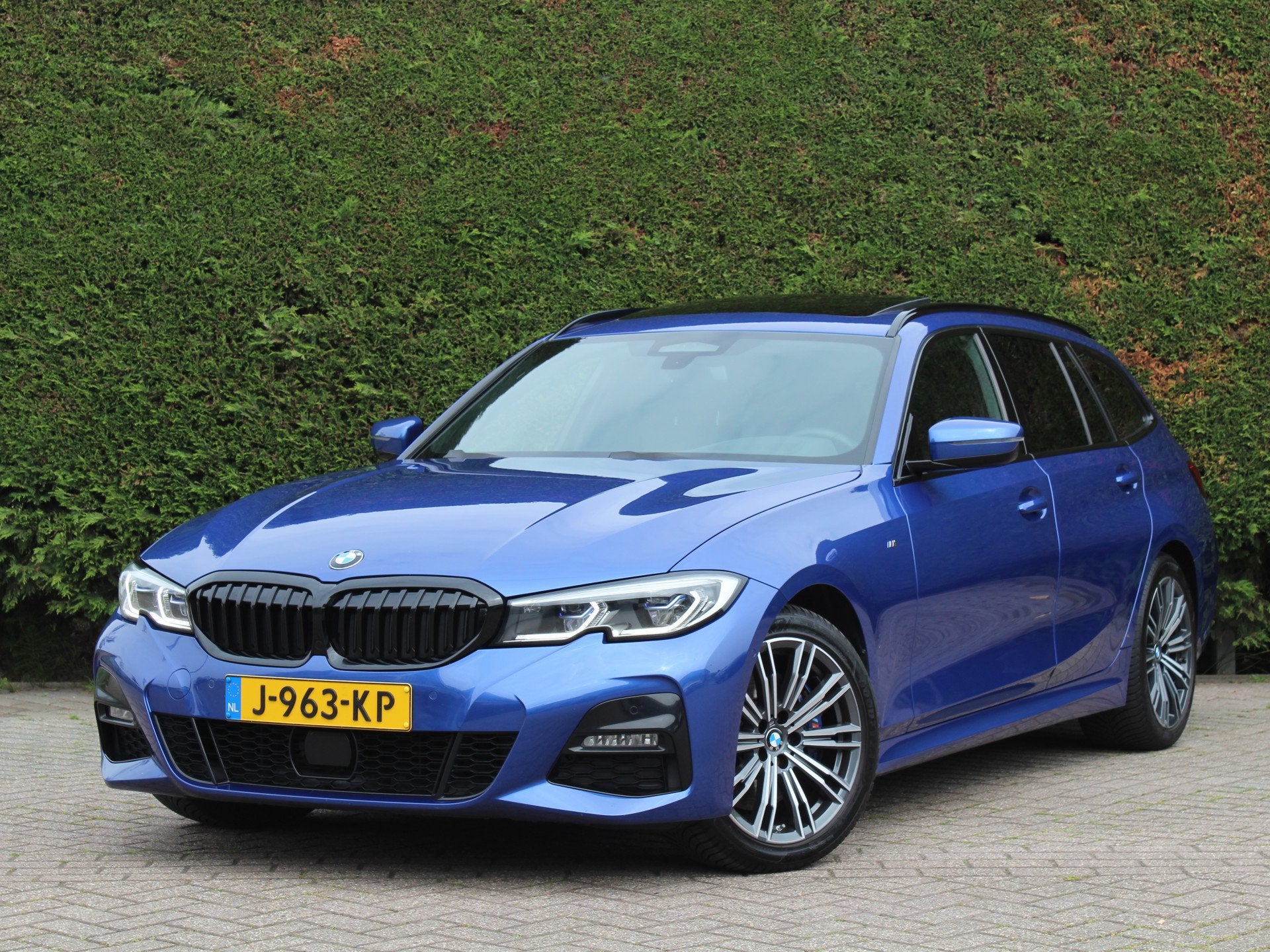 BMW 3 Serie Touring 330d xDrive High Executive M Sport | Pan, Auto's, Automaat, Blauw, Leder en Stof, Diesel
