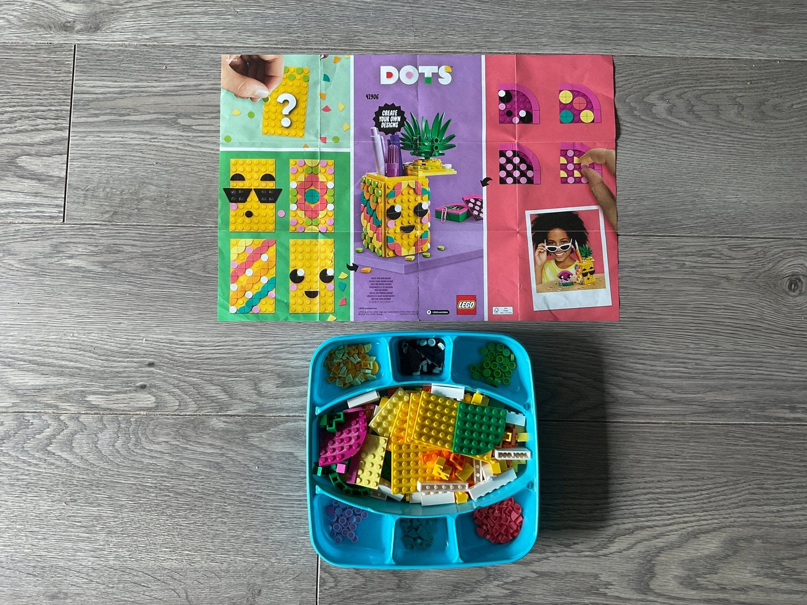 Legodots pennenbakje, Ophalen, Zo goed als nieuw, Jongen of Meisje