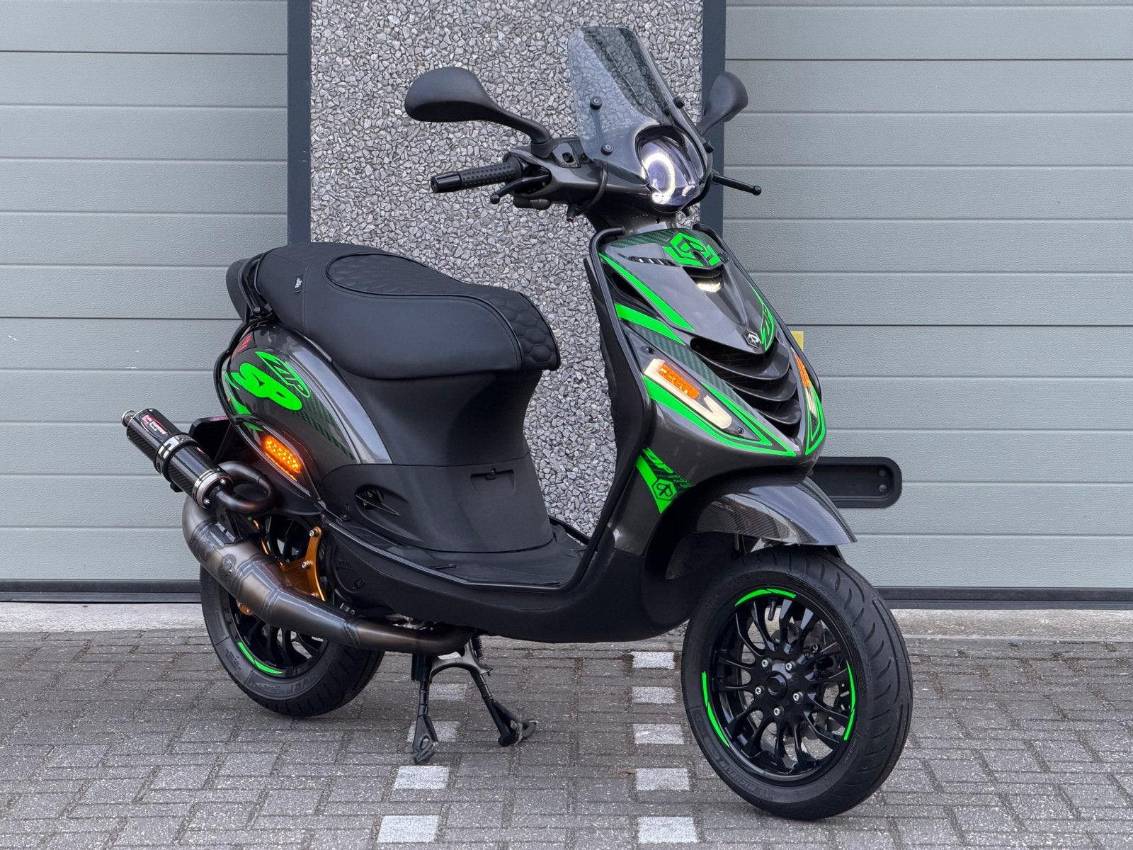 Uniek in Nieuwstaat!! Piaggio Zip SP 172cc Malossi PM, Motoren, Sportuitlaat, Scooter, Nieuw, Particulier