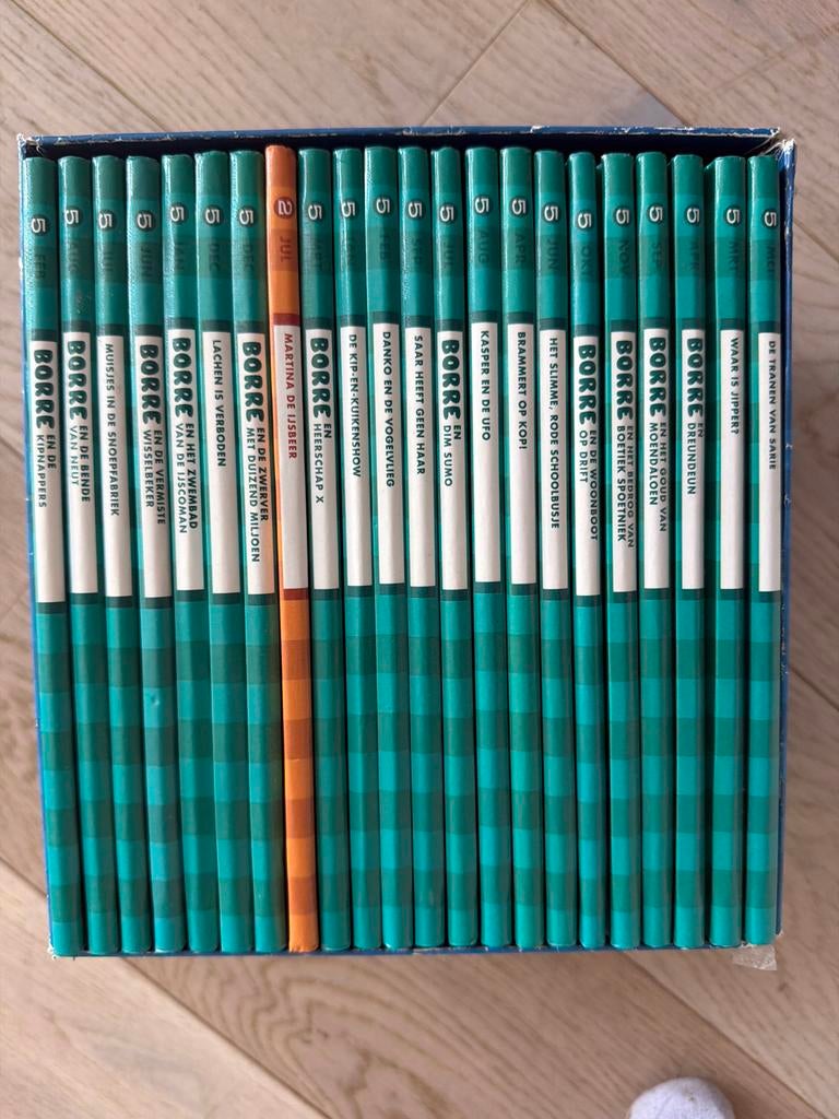 Borre Boekenbox - Complete set van 20 kinderboeken, Ophalen of Verzenden, Zo goed als nieuw, Fictie algemeen