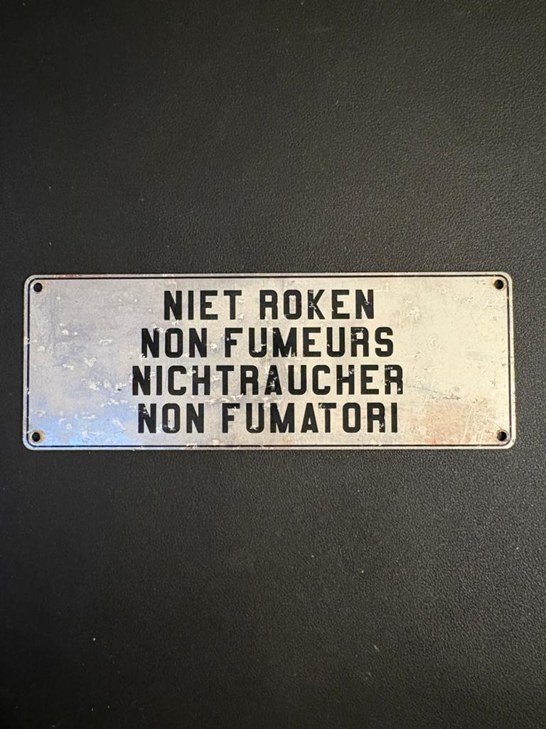 Aluminium bordje ‘Niet roken’ uit mat ‘24 B 5226, Ophalen of Verzenden, Gebruikt, Trein