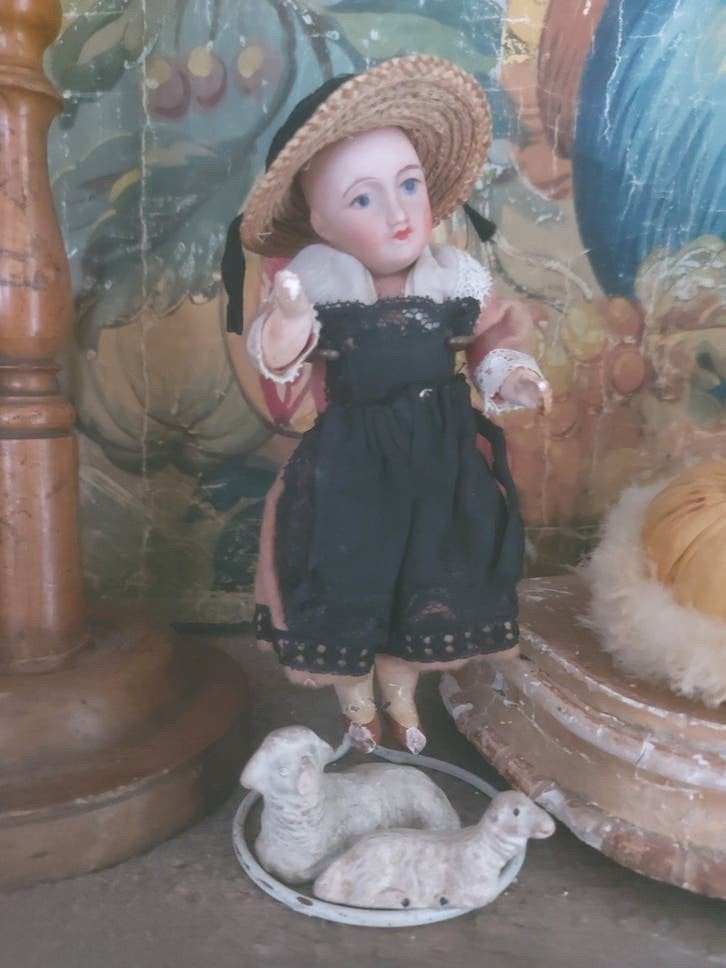 Klein antiek porselein popje, Unis France , ca 16 cm, Antiek en Kunst, Antiek | Speelgoed, Ophalen of Verzenden