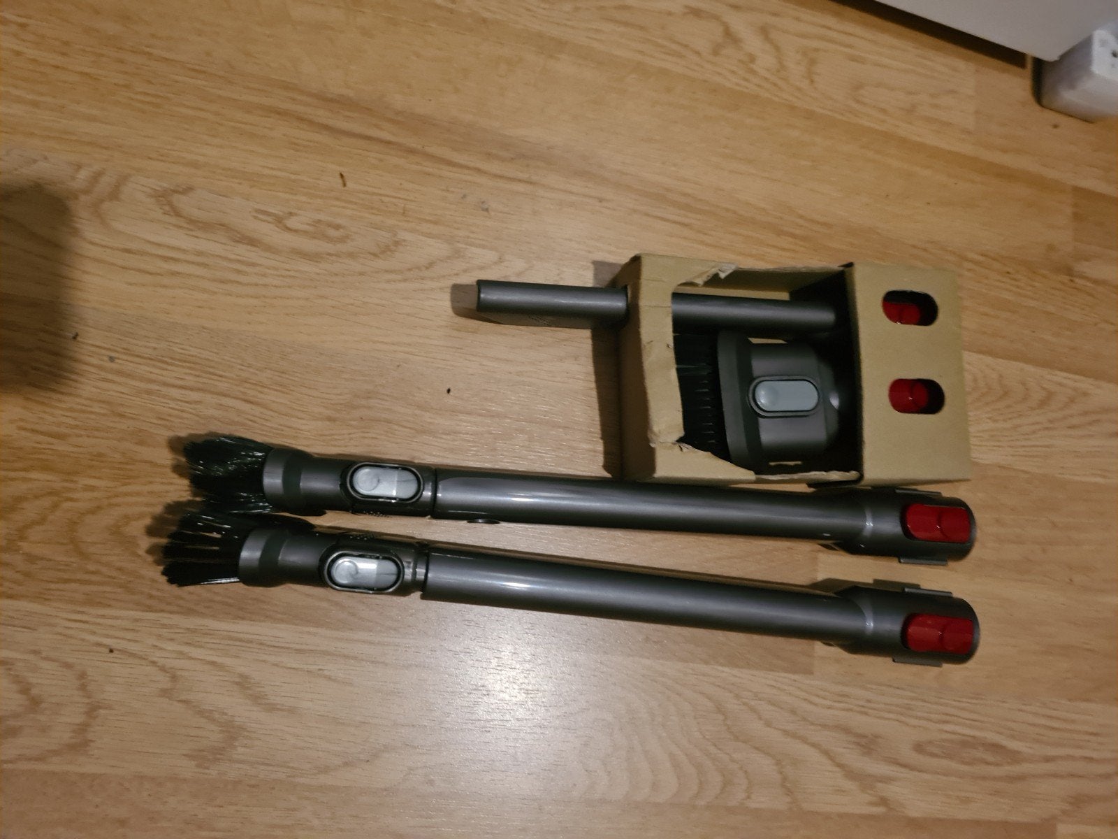 Originele Dyson V11 Fluffy zuigmond borstel en  onderdelen., Kruimeldief, Nieuw, Ophalen of Verzenden, Dyson