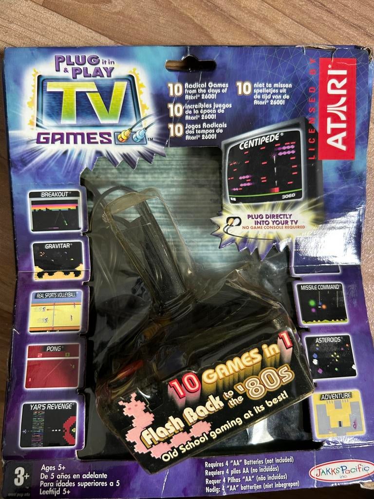 Atari joystick met 10 Atari 2600 games, 1 speler, Ophalen of Verzenden, Zo goed als nieuw, Vanaf 7 jaar