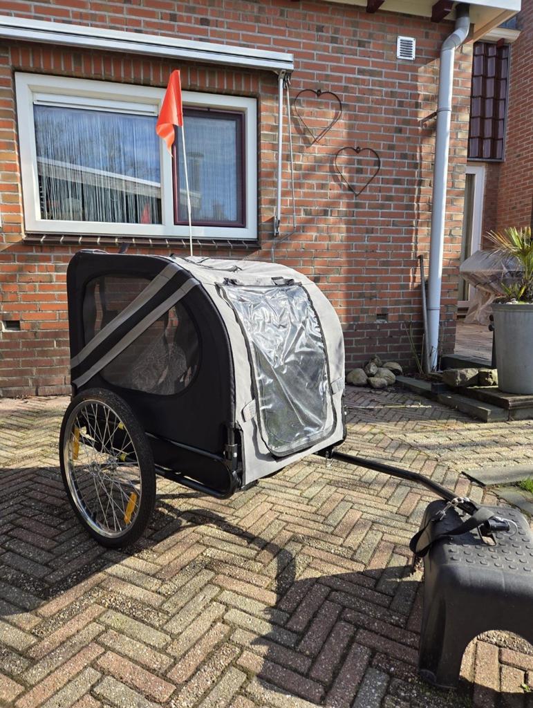 Hondenfietskar Doggy liner met reflectoren en 3 openingen, Fietsen en Brommers, Ophalen, Opvouwbaar, 20 tot 40 kg, Zo goed als nieuw