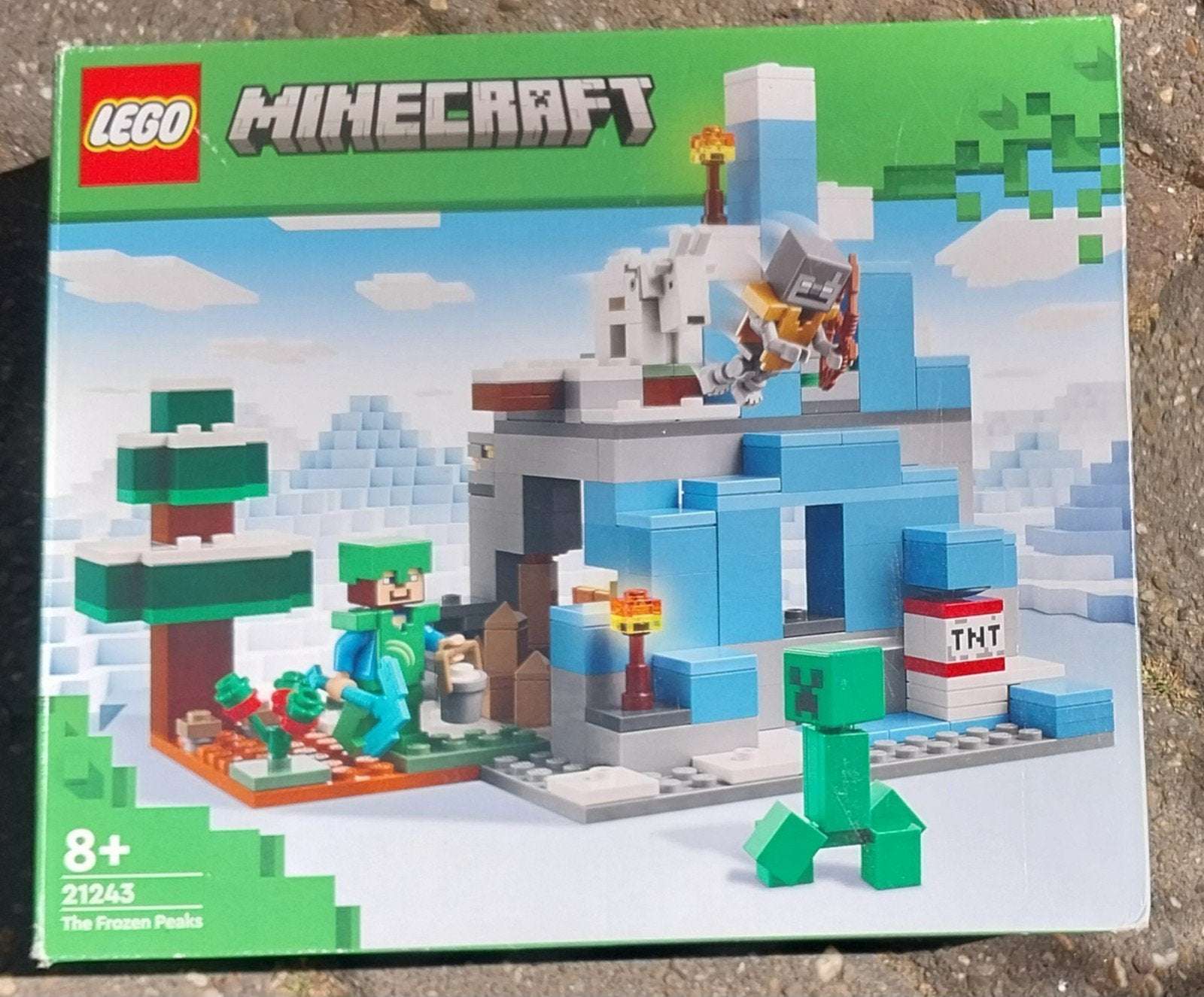 Lego Minecraft 21243 The Frozen Peaks - Compleet met doos, Minecraft, Lego, Ophalen of Verzenden, Zo goed als nieuw