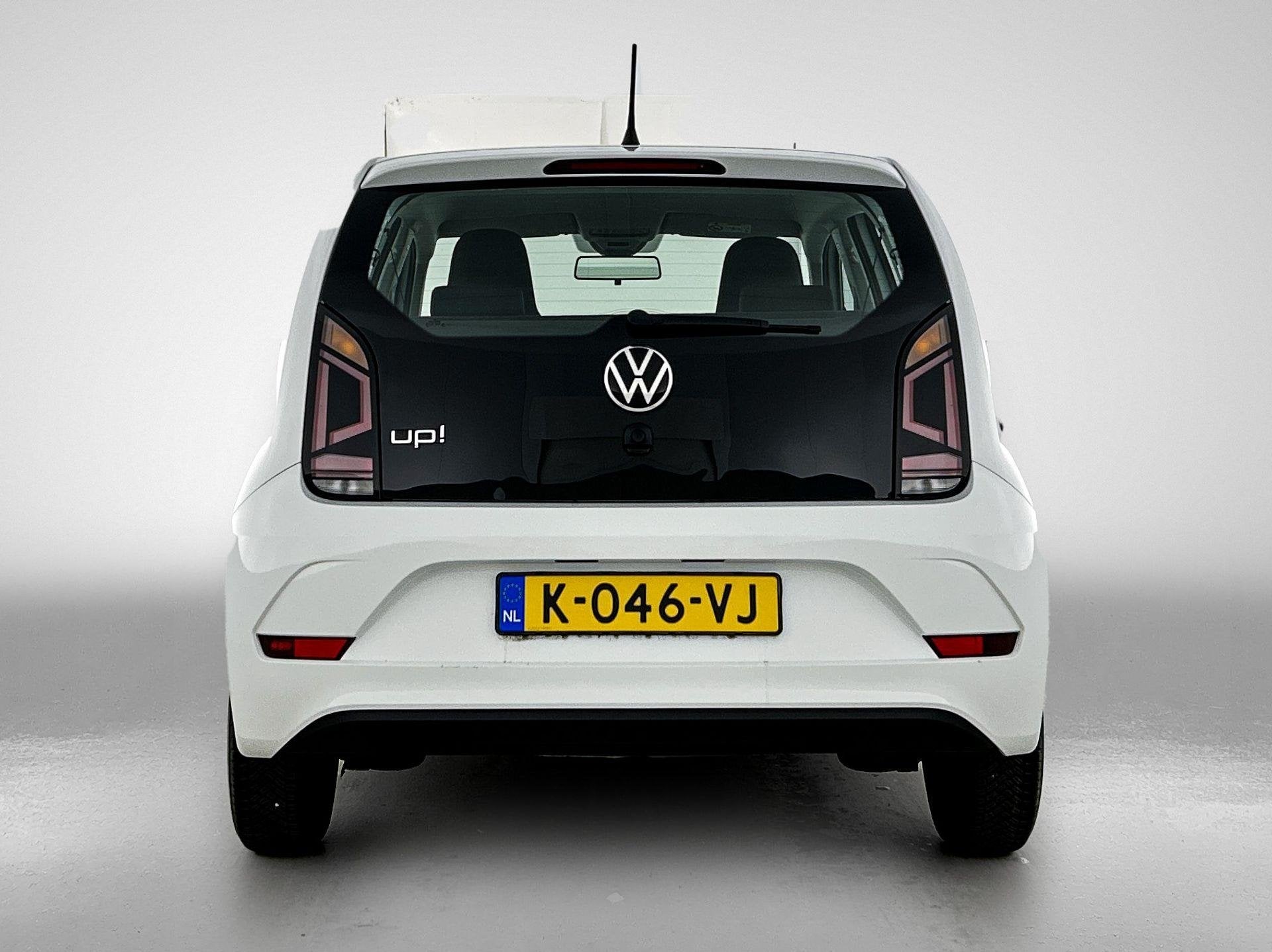 Volkswagen Up! 1.0 | 65 PK | Airco | Maps + More | DAB+ Radi, Auto's, Volkswagen, 12 maanden, Stof, Gebruikt, 4 stoelen