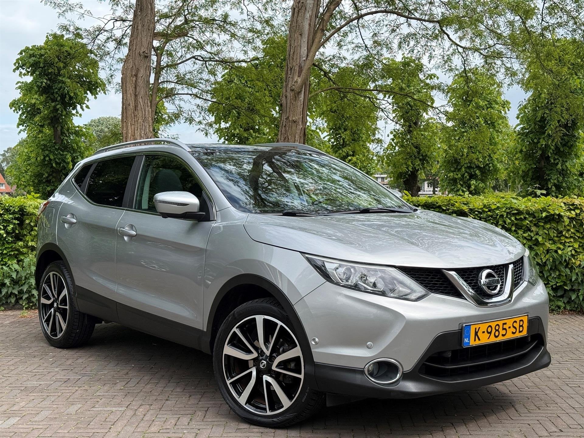 Nissan QASHQAI 1.6 Tekna/Trekhaak/Navi/DAB/Cruise/Stoelverwa, Auto's, Nissan, Voorwielaandrijving, 1618 cc, Gebruikt, Euro 6