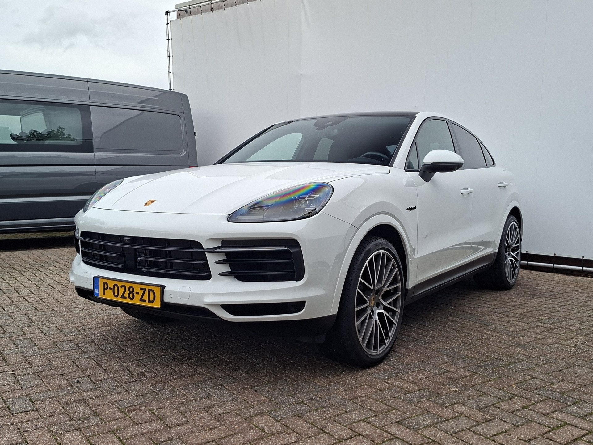 Foto 74 van Porsche Cayenne Coupé 3.0 E-Hybrid Pano Trekhaak(3500) 360