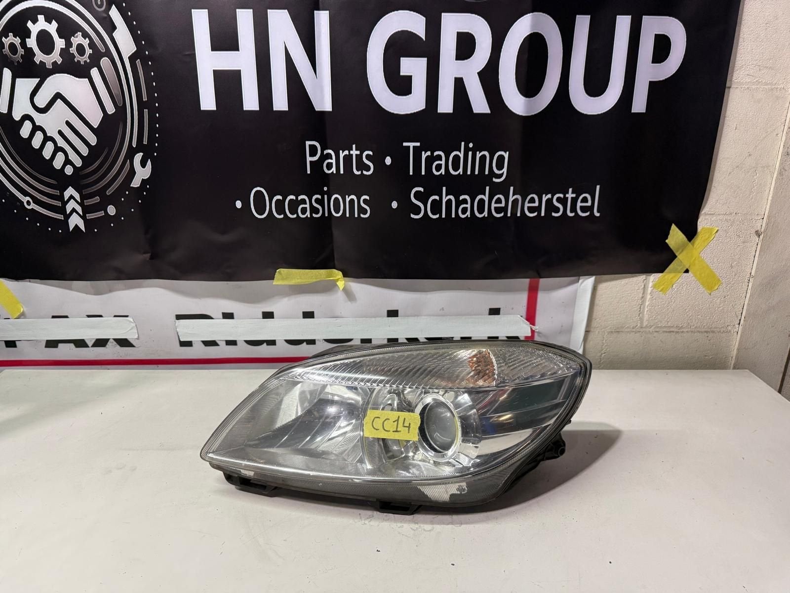 Skoda Fabia (5J) koplamp, Gebruikt, -, -, Ophalen of Verzenden