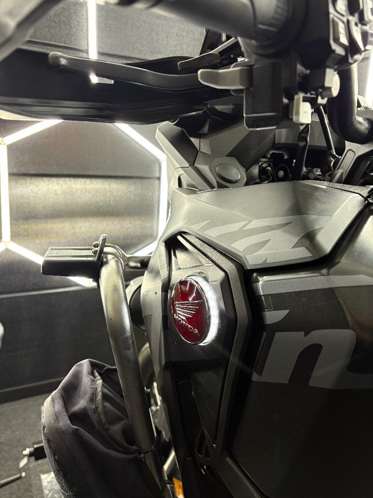 LED LOGO + MONTAGE HONDA AFRICA TWIN CRF1100 (2021–2026), Motoren, Ophalen of Verzenden, Exclusive Racing Parts, Info@exclusiveracingparts.nl