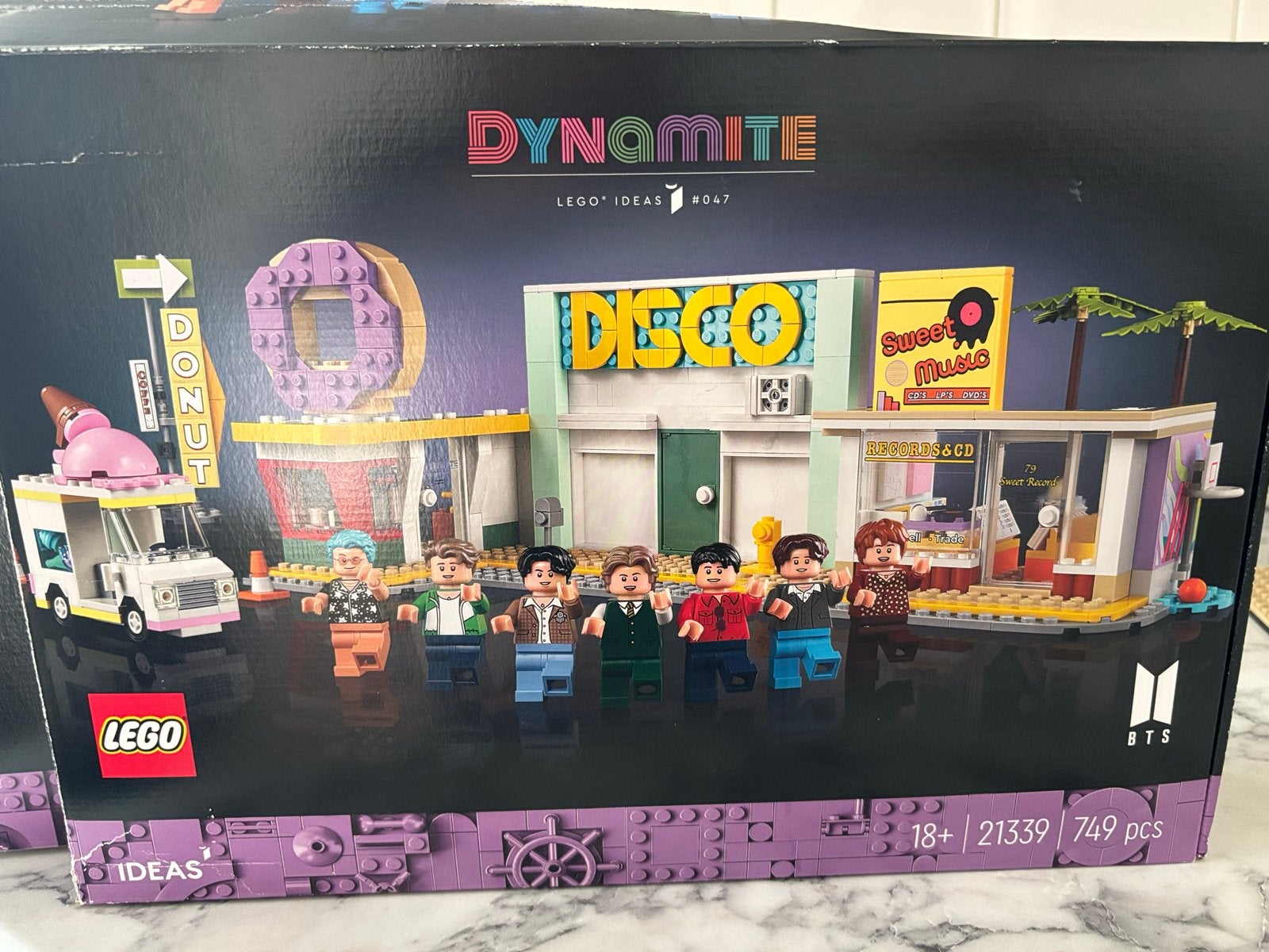 LEGO Ideas 21339 BTS Dynamite set, Ophalen of Verzenden, Zo goed als nieuw, Overige merken