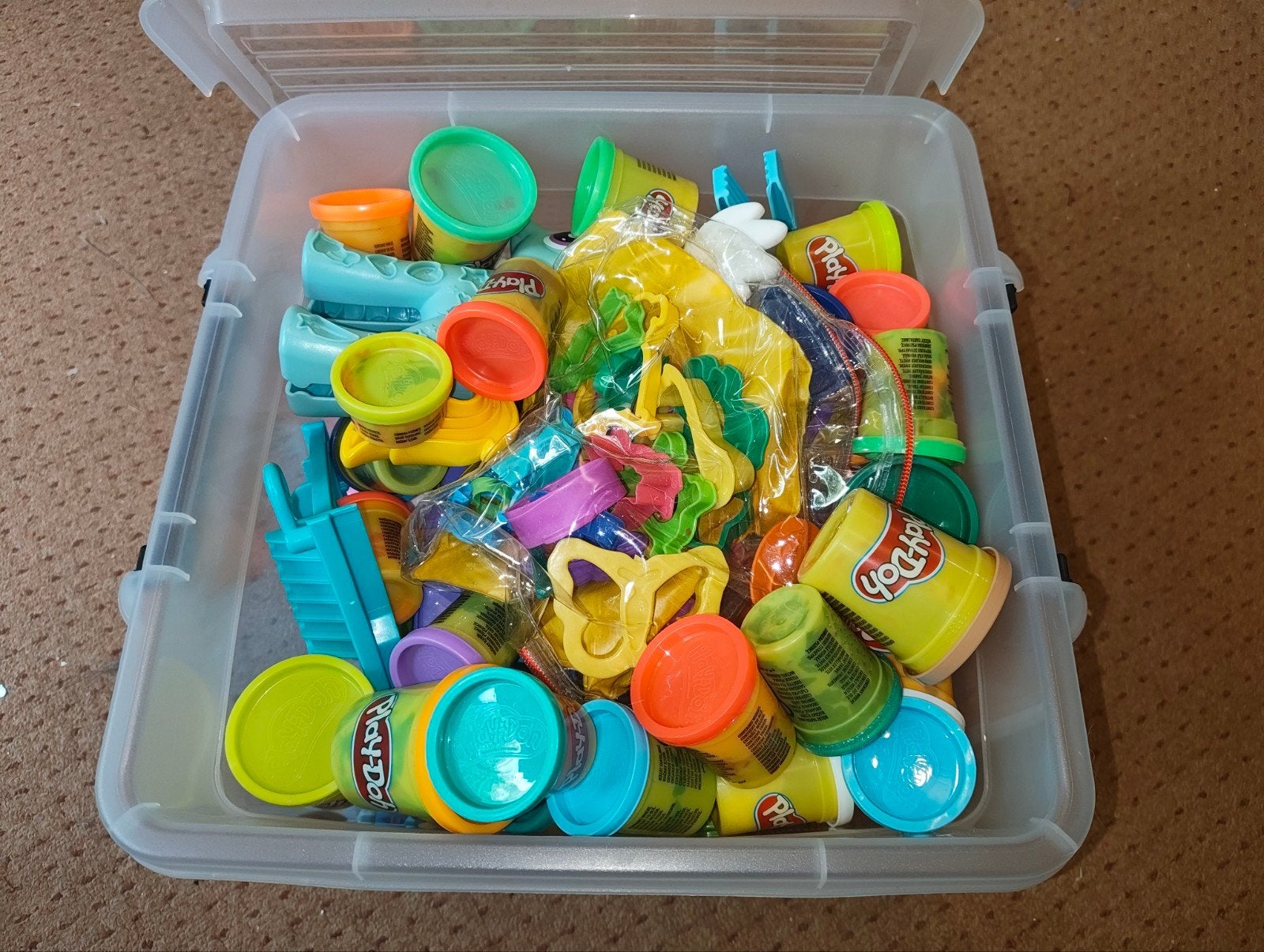 Grote set Play-Doh klei en accessoires, Ophalen of Verzenden, Gebruikt, Overige typen