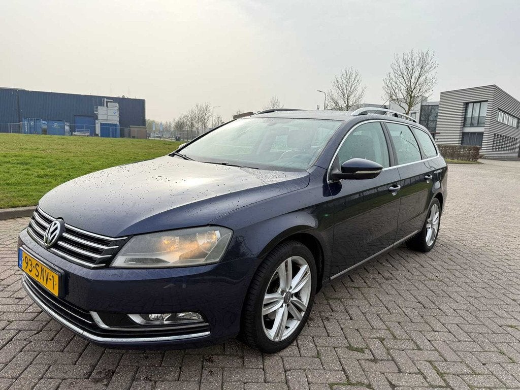 Volkswagen Passat Variant 1.4 TSI Highline BlueMotion Automa, Auto's, Automaat, Euro 5, Gebruikt, Passat