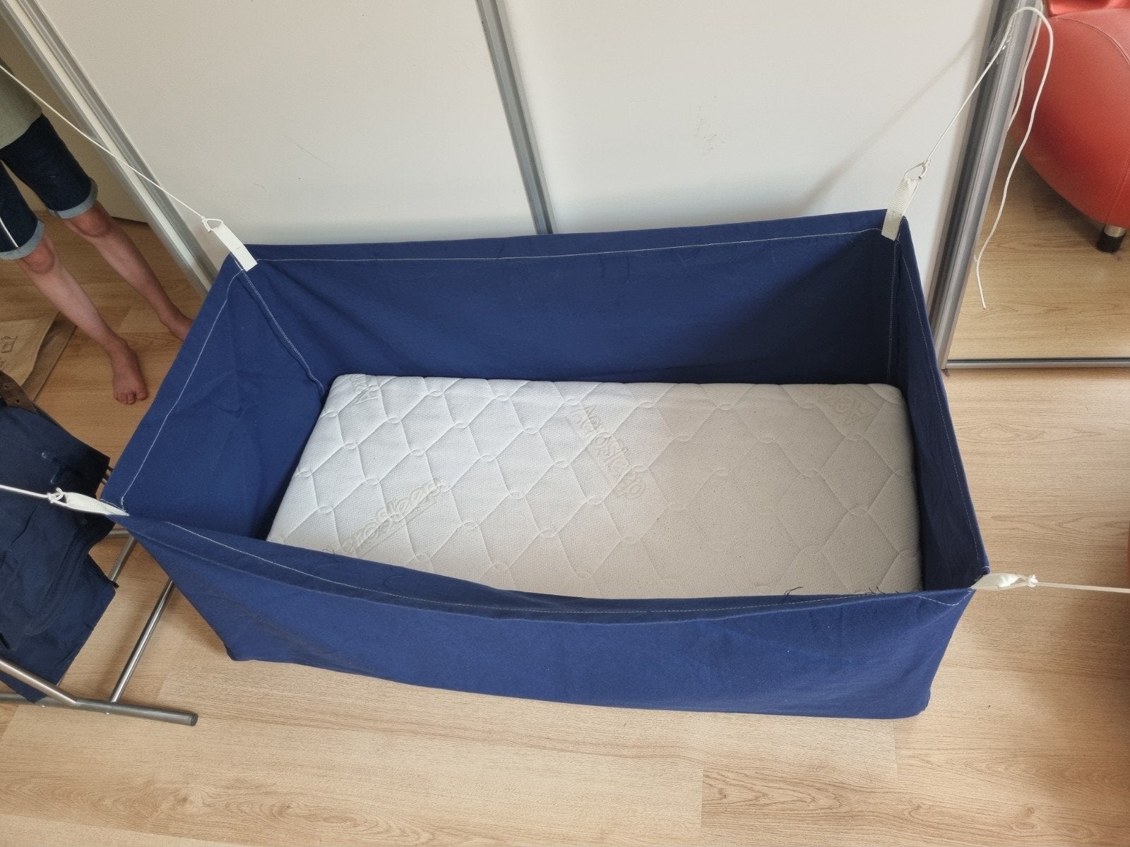 Slingerzeil bedje, Gebruikt, Ophalen of Verzenden, Minder dan 140 cm, Matras