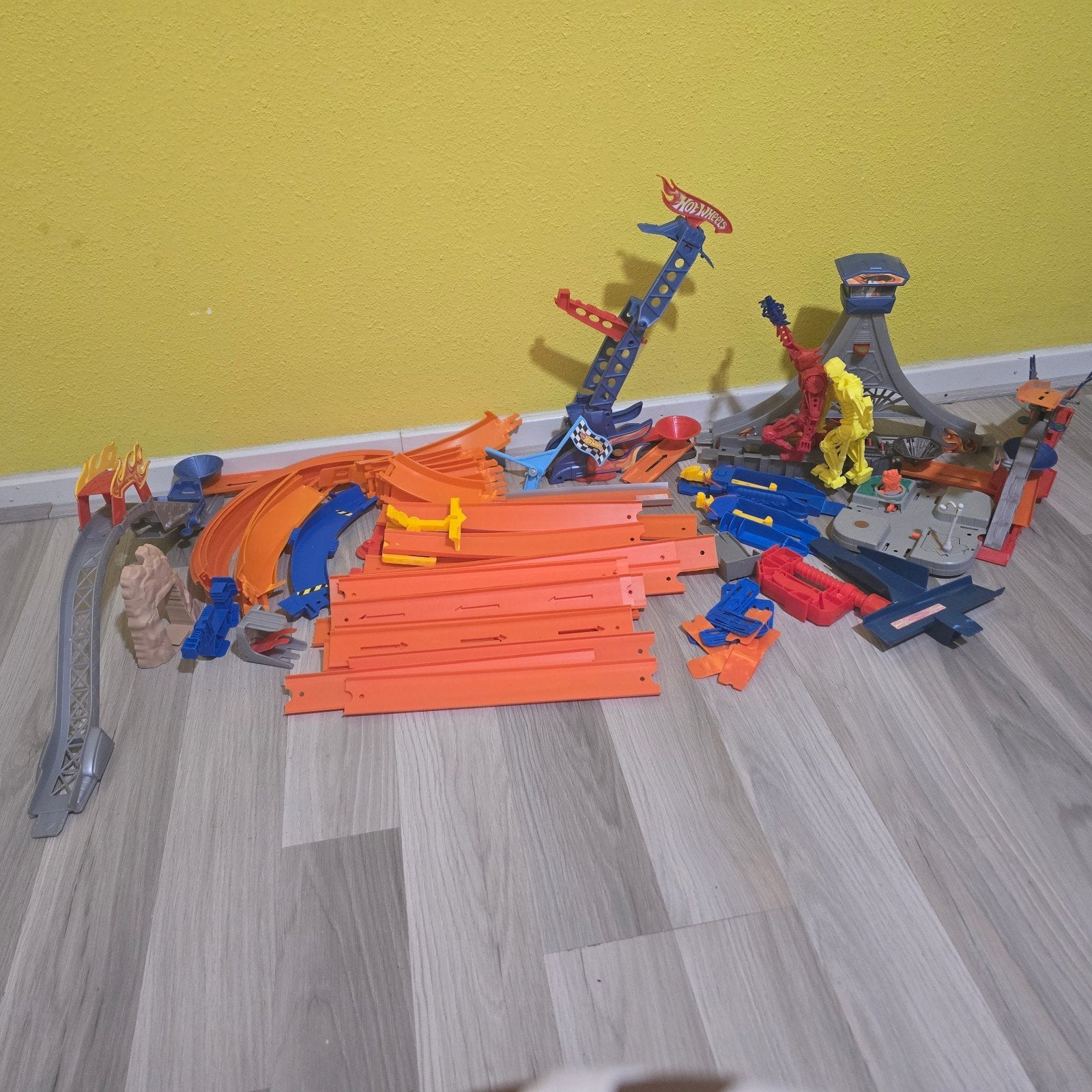 Grote Hot Wheels Racebaan Set met Veel Auto's, Kinderen en Baby's, Ophalen of Verzenden, Met looping, Racebaan, Gebruikt