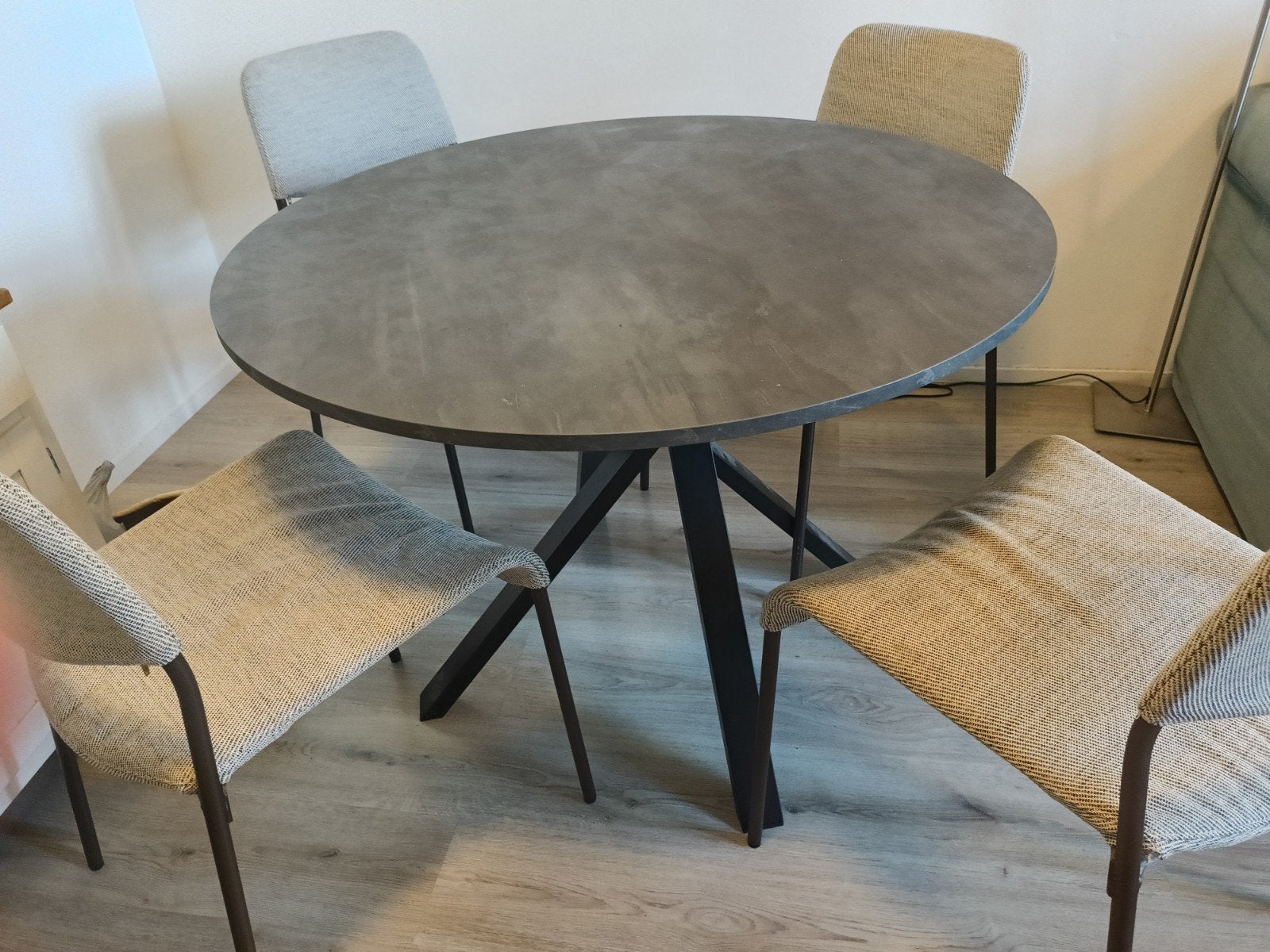 IKEA grijze eetkamerset | Uitstekende staat, Ophalen, Rond, Zo goed als nieuw, Vier personen