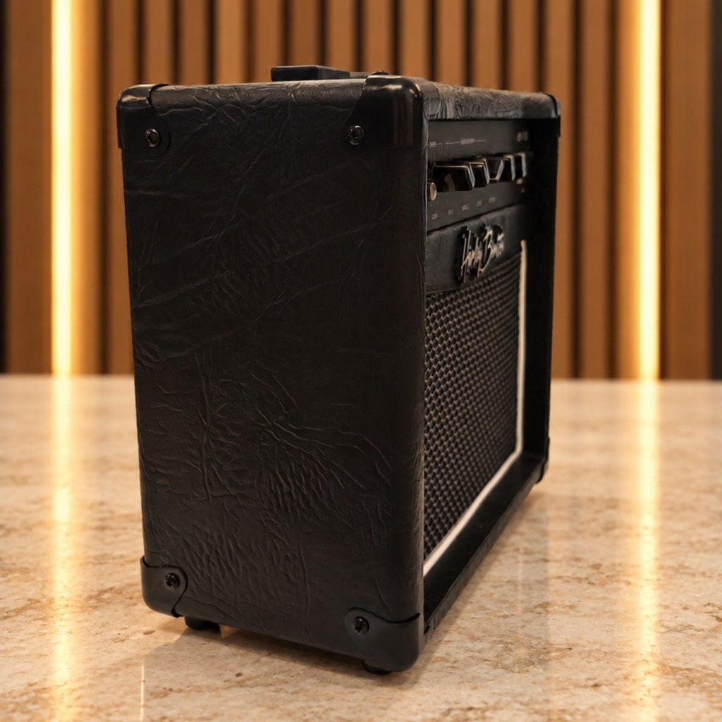 Harley Benton HB-10G Versterker - In Nette Staat, Muziek en Instrumenten, Harley Benton, Zo goed als nieuw, Support@harleybenton.com