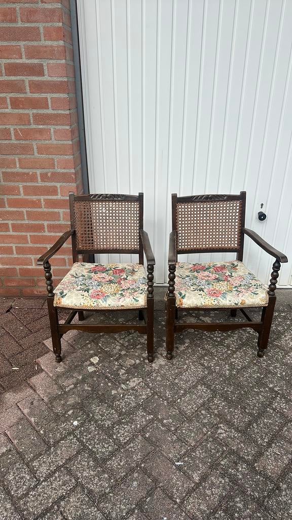 Stoeltjes brocante, Ophalen