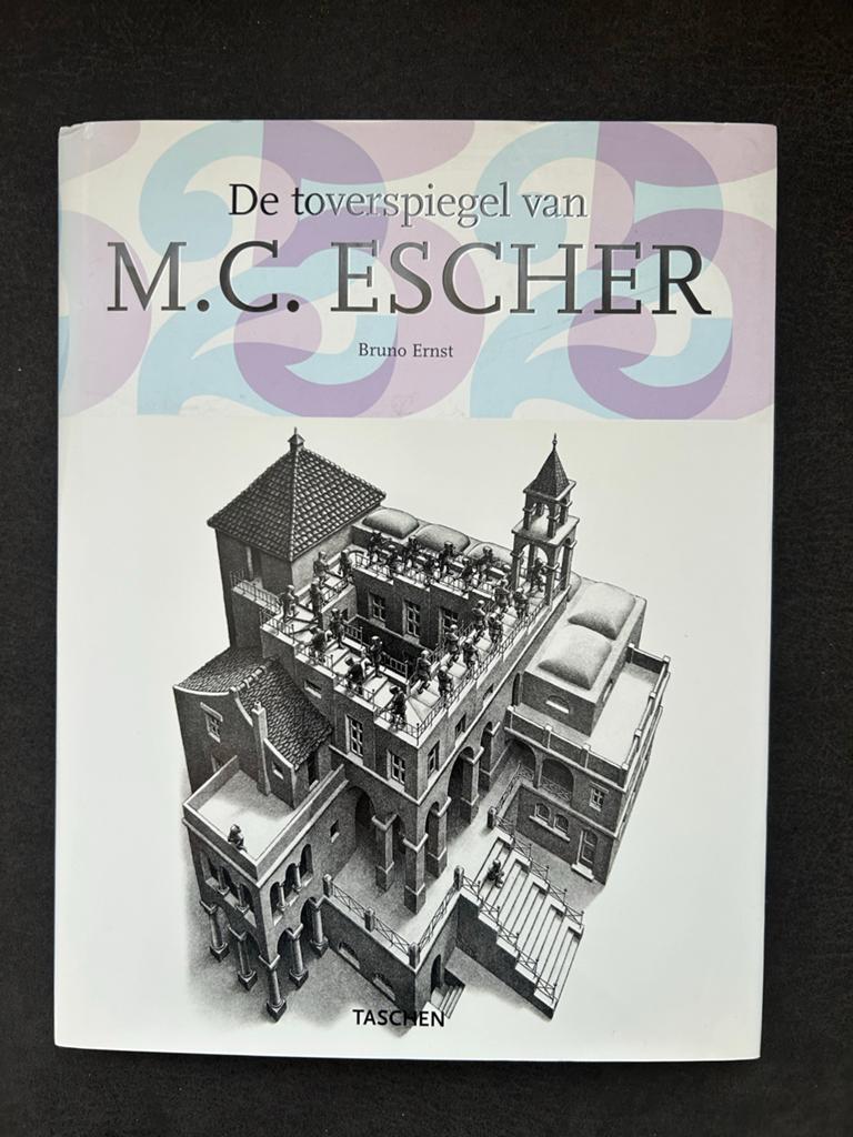 De Toverspiegel van M.C. Escher - Bruno Ernst, Boeken, Ophalen of Verzenden, Zo goed als nieuw, Overige onderwerpen
