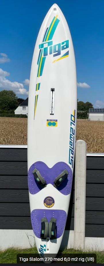 Tiga Slalom 270, Watersport en Boten, Windsurfen, Gebruikt, Plank, Overige merken, 250 tot 300 cm, Met vin(nen), Ophalen