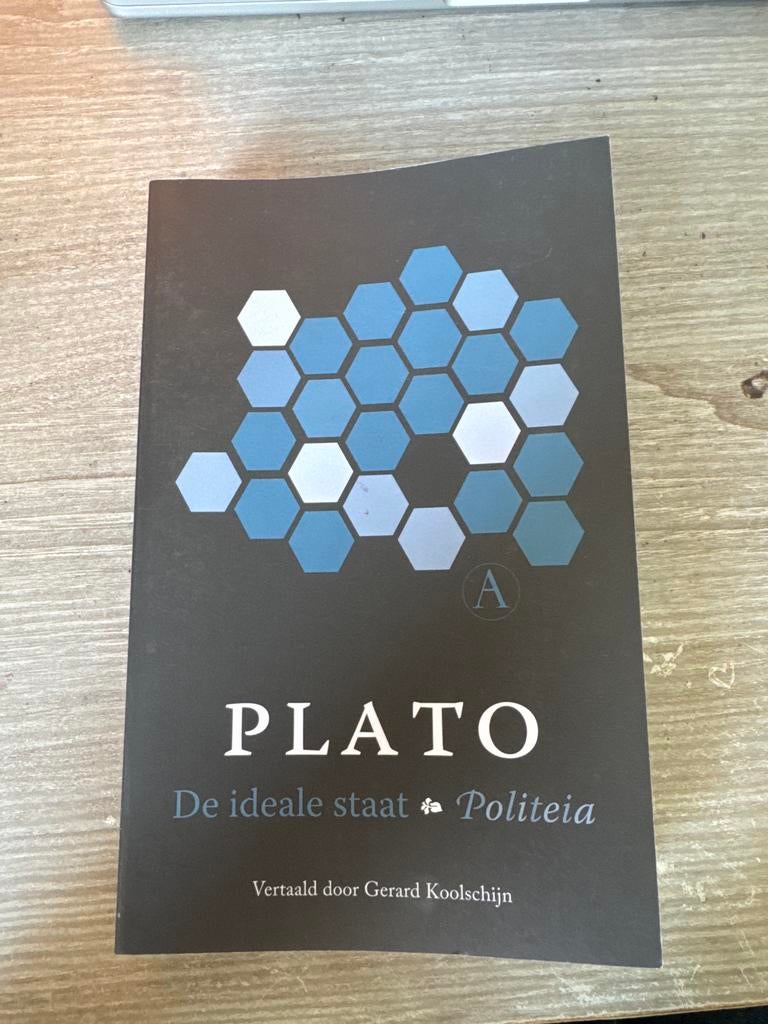 Plato - De ideale staat: Politeia (Vertaald door Gerard Kool, Boeken, Ophalen of Verzenden, Gelezen, Wijsbegeerte of Ethiek