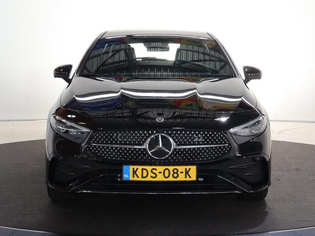 Mercedes-Benz A-Klasse 250e Business Solution AMG | Panorama, Auto's, Mercedes-Benz, Gebruikt, 4 cilinders, Bedrijf, Hybride Elektrisch/Benzine