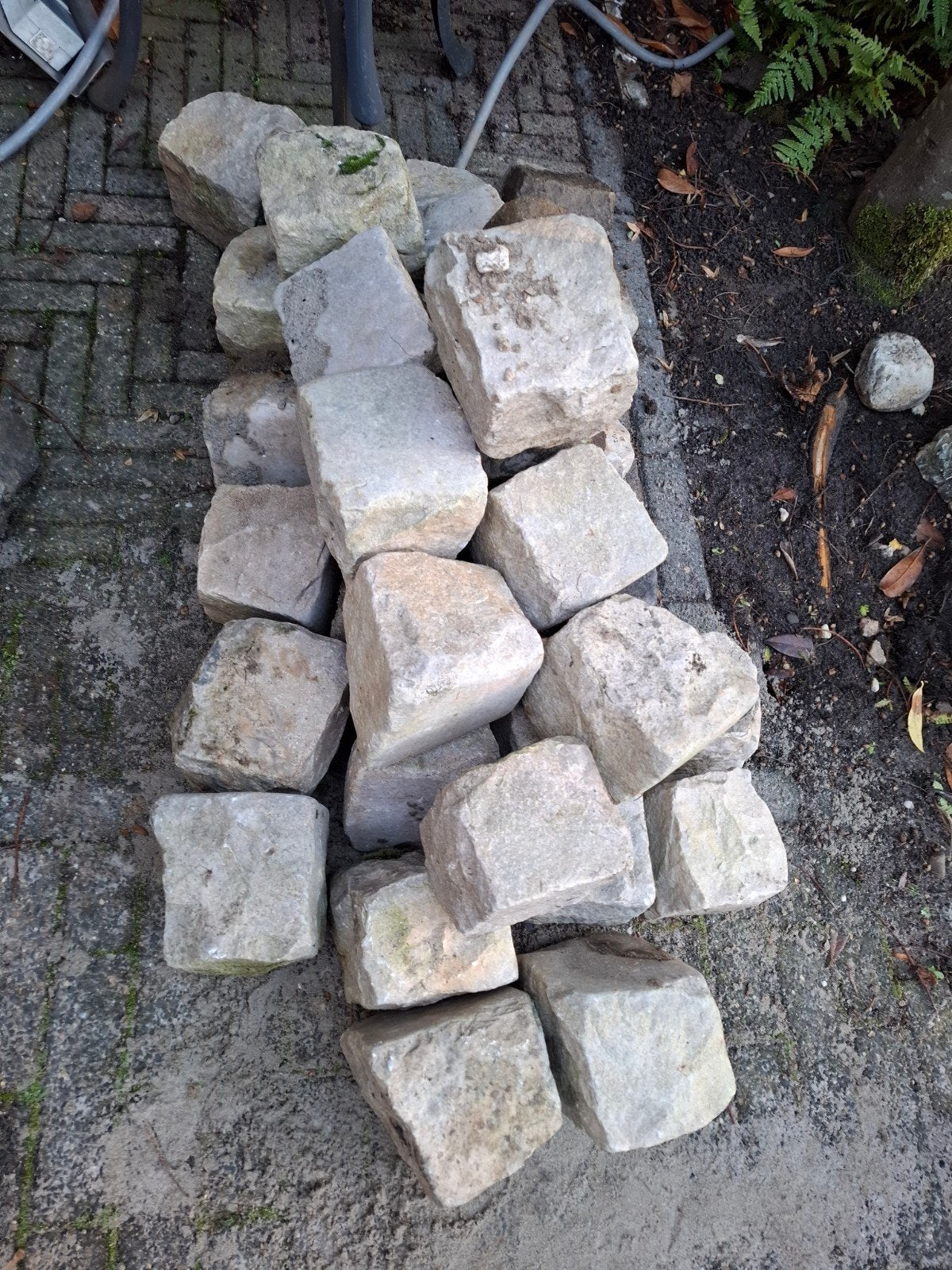 Natuurstenen keien voor tuin of bestrating +/_ 30 stuks, Tuin en Terras, Ophalen, Overige materialen, Gebruikt, Kei