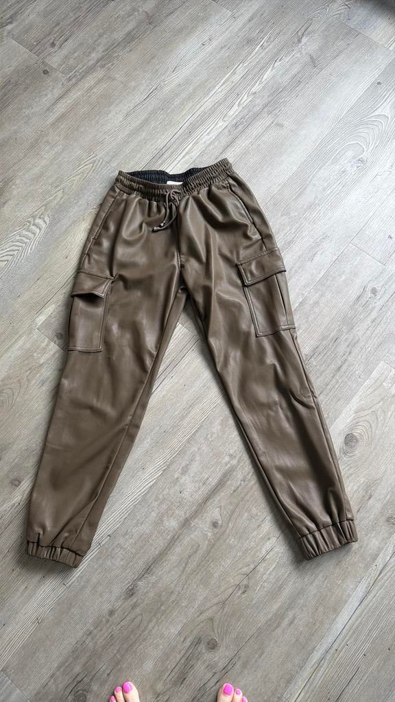 Florez damed cargo broek ( imitatie leer )maat S, Bruin, Ophalen of Verzenden, Zo goed als nieuw, Maat 36 (S)