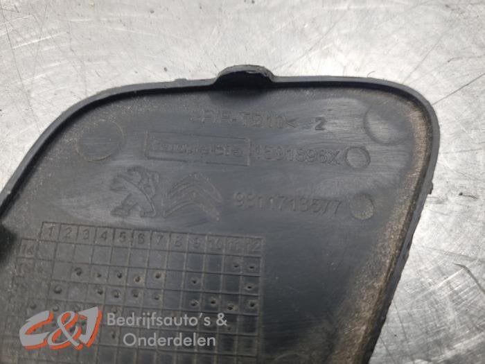 Afdekkap Sleepoog voor van een Citroen Jumpy (EWP), Gebruikt, -, Ophalen of Verzenden, -