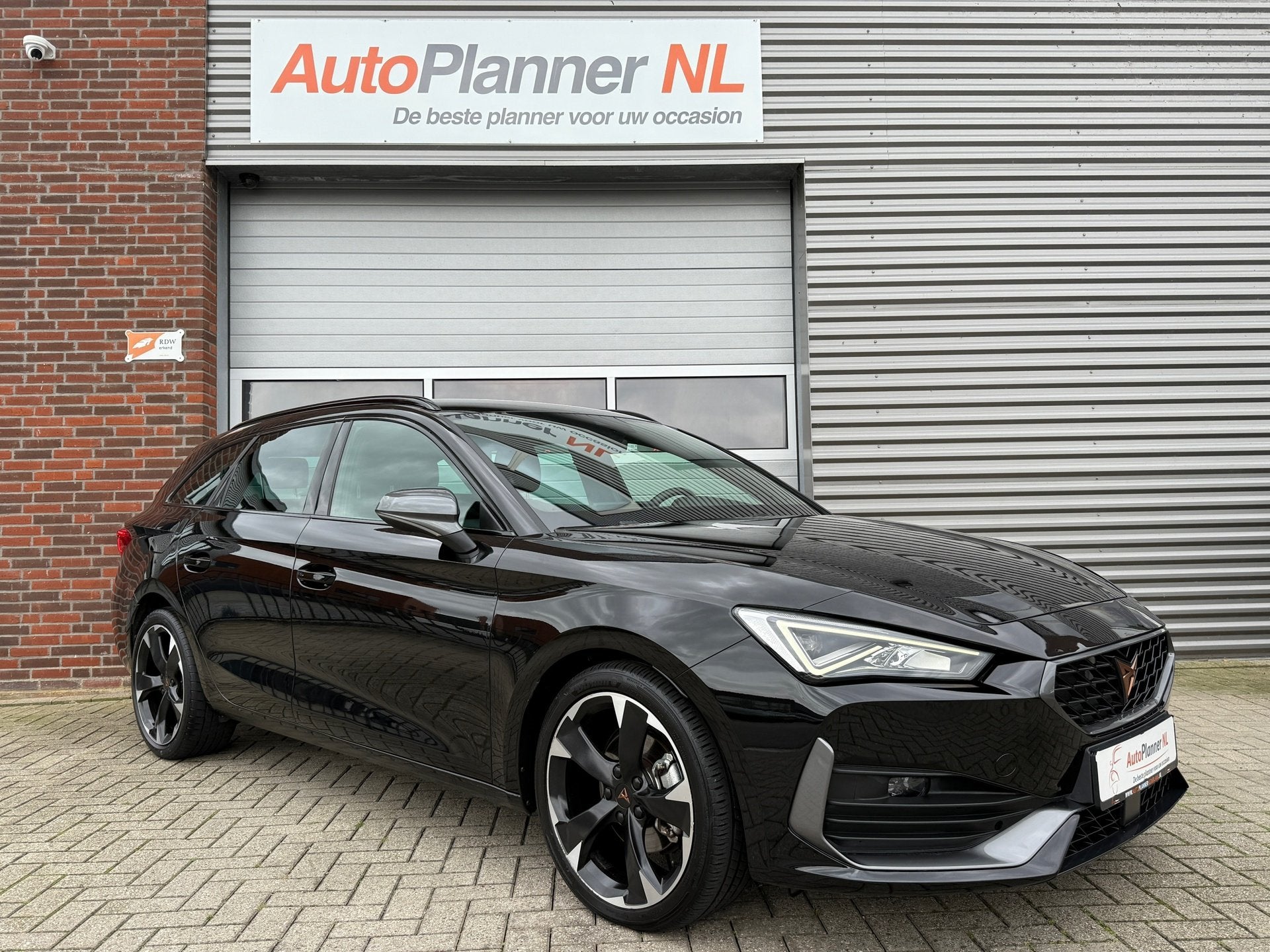 Cupra Leon Sportstourer 1.5 eTSI! Incl. Btw! Sfeer! Virtual!, Auto's, Zwart, 4 cilinders, 150 pk, Leon