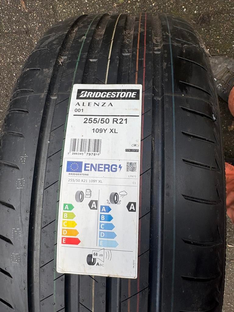 Bridgestone Alenza, Ophalen, 255 mm, Nieuw, 21 inch