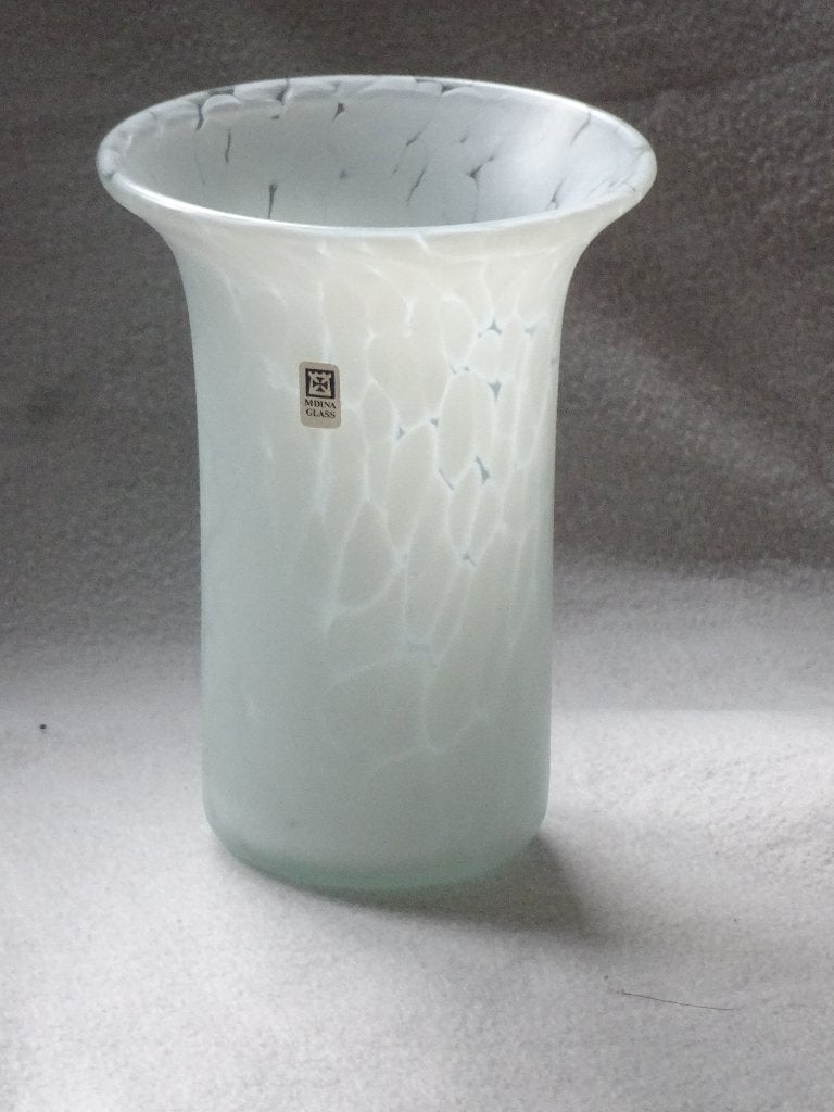 Medina Glass Vaas , transparant met wit gemarmerd., Gebruikt, Overige kleuren, Ophalen of Verzenden, Glas