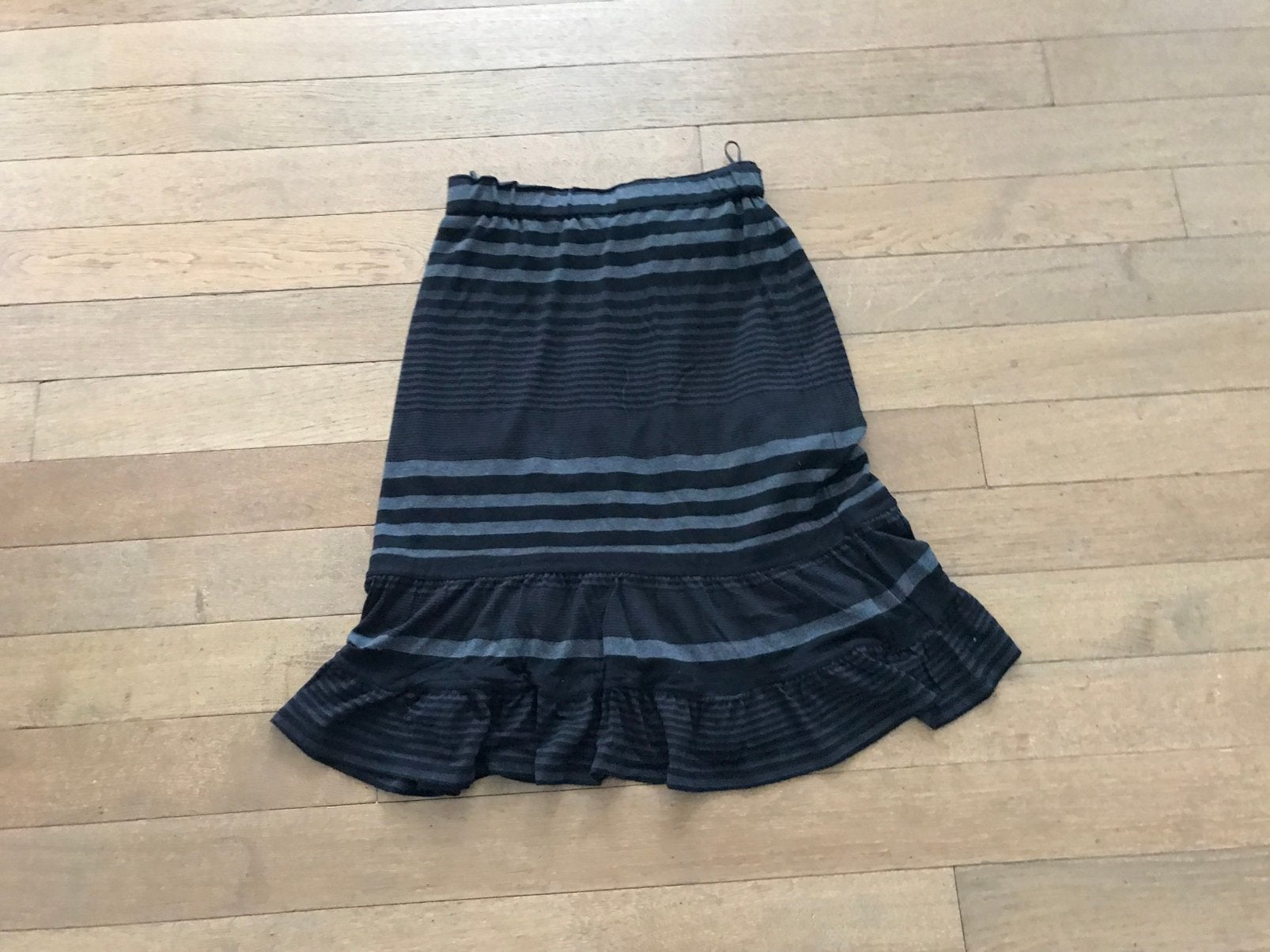 Leuke rok zwart grijs maat 40, Kleding | Dames, Maat 38/40 (M), Zwart, Ophalen of Verzenden, Zo goed als nieuw