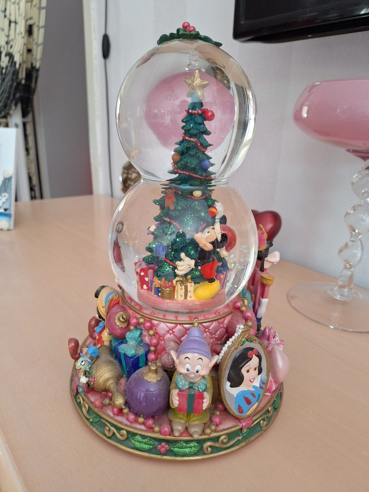 Disney Kerst Sneeuwbol met Mickey, Sneeuwwitje en Dwerg, Ophalen, Gebruikt, Meerkleurig, Overige stijlen