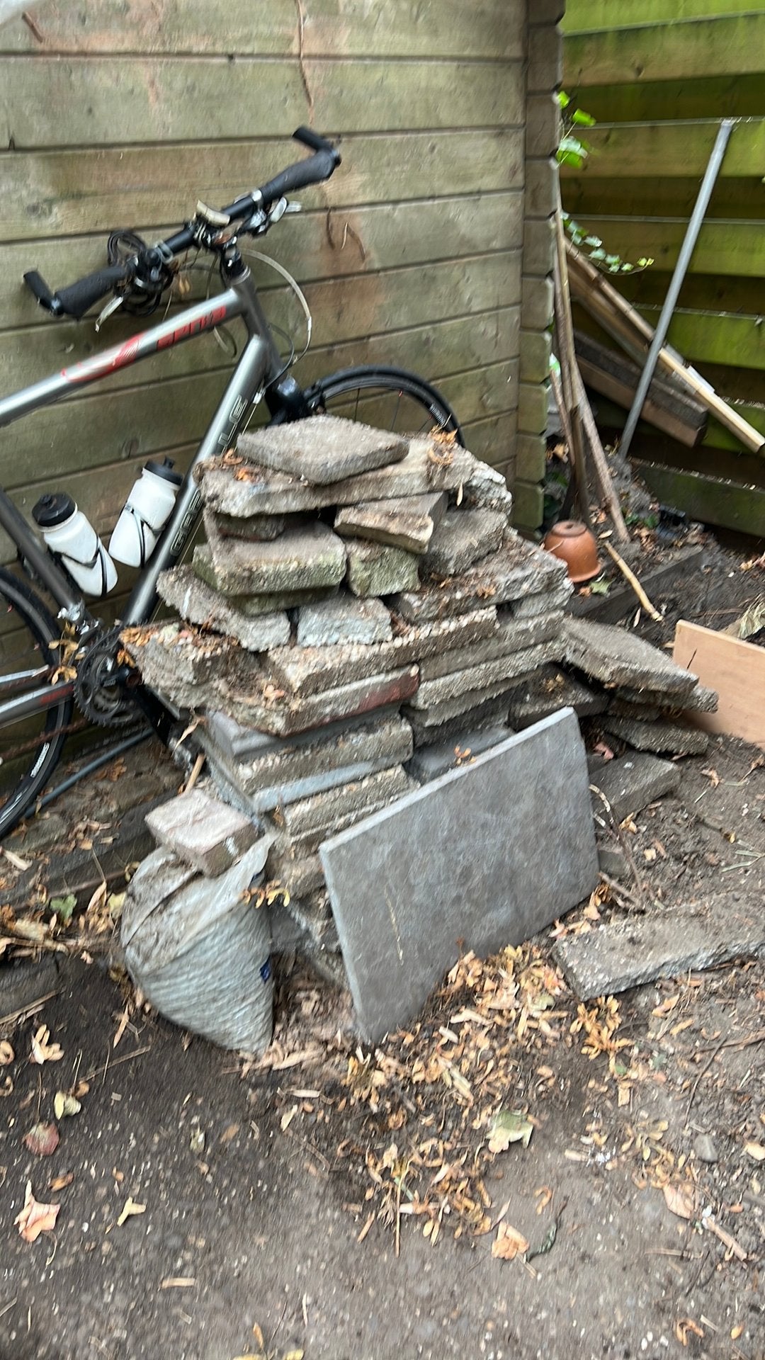 GRATIS Stapel rest grindtegels, Ophalen, 60 cm of meer, Keramiek, Minder dan 20 cm