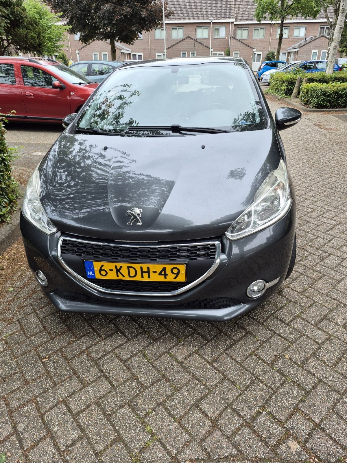 Peugeot 208 1.2 VTI 60KW/82PK 5-D 2013 Grijs, Auto's, Voorwielaandrijving, 31 €/maand, 1199 cc, Origineel Nederlands