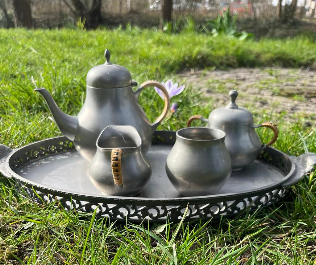 Tinnen Zeister Pewter theeservies op dienblad, Ophalen of Verzenden