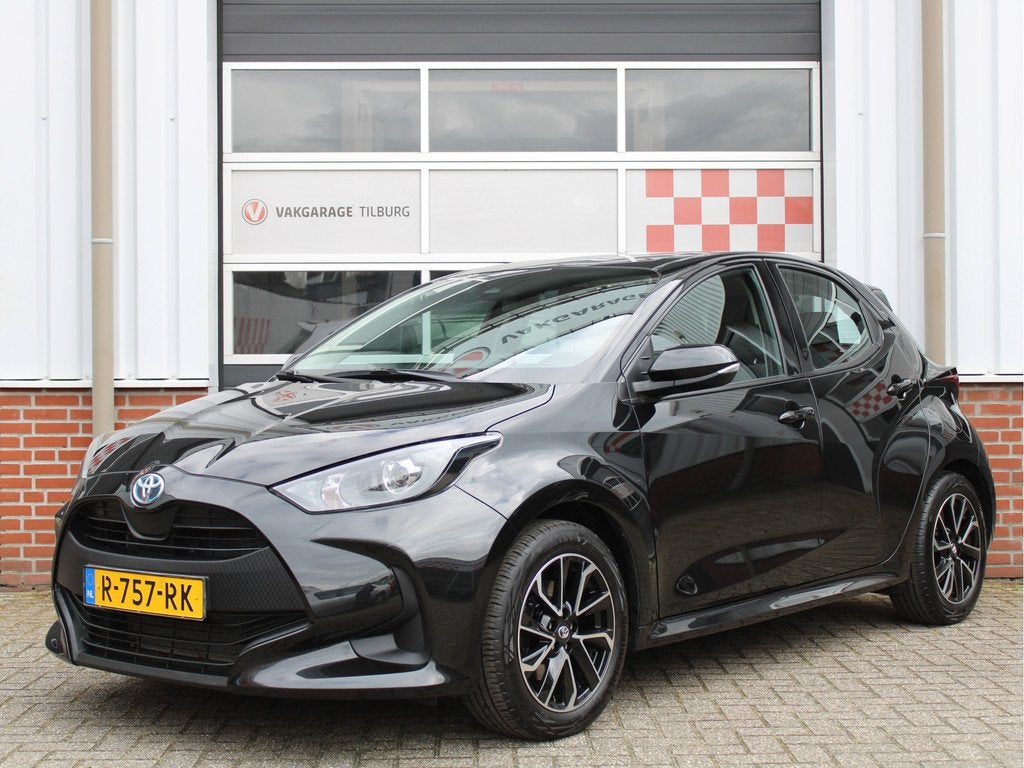 Toyota Yaris 1.5 Hybrid Active Automaat /NAVI/16'LM/Camera/A, Auto's, Toyota, Gebruikt, Euro 6, Bedrijf, Hybride Elektrisch/Benzine