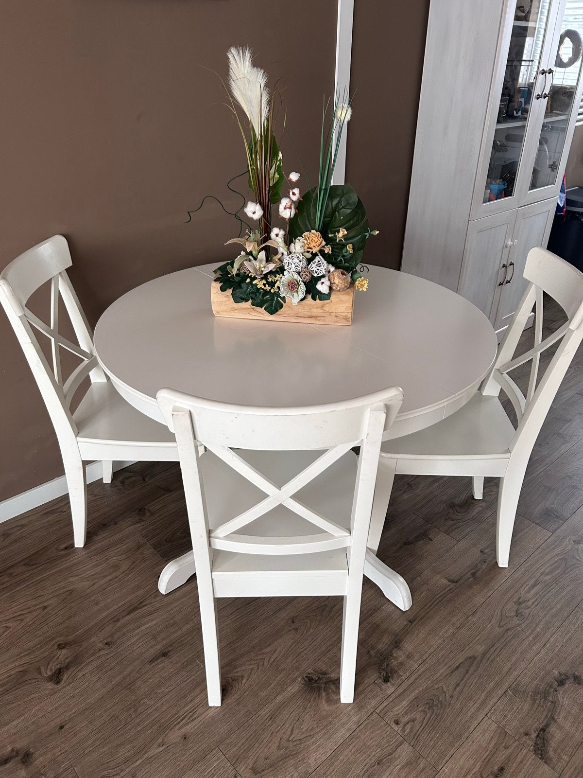 Ronde IKEA eettafel met 4 bijpassende stoelen, Huis en Inrichting, Tafels | Eettafels, Ophalen, Gebruikt, Vier personen, Rond