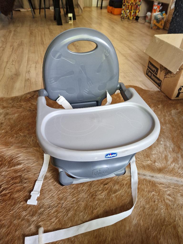 Chicco pocket snack stoelverhoger, Kinderen en Baby's, Kinderstoelen, Ophalen of Verzenden, Zo goed als nieuw, Overige typen