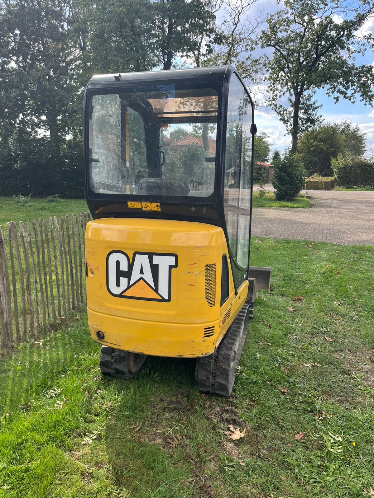 Foto 16 van 2x cat minigraver 301.4C & 301.7D Bouwjaar 2014 & 2017