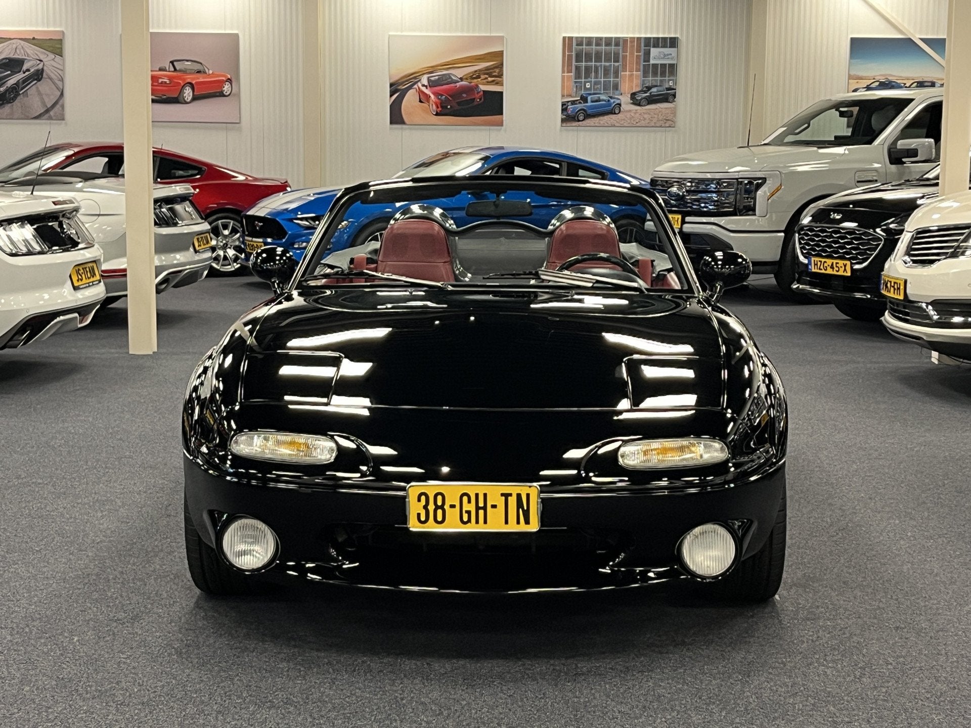 Mazda MX-5 NA Roadster 1.6i Miata Black-Red Edition CDN Post, foto 6