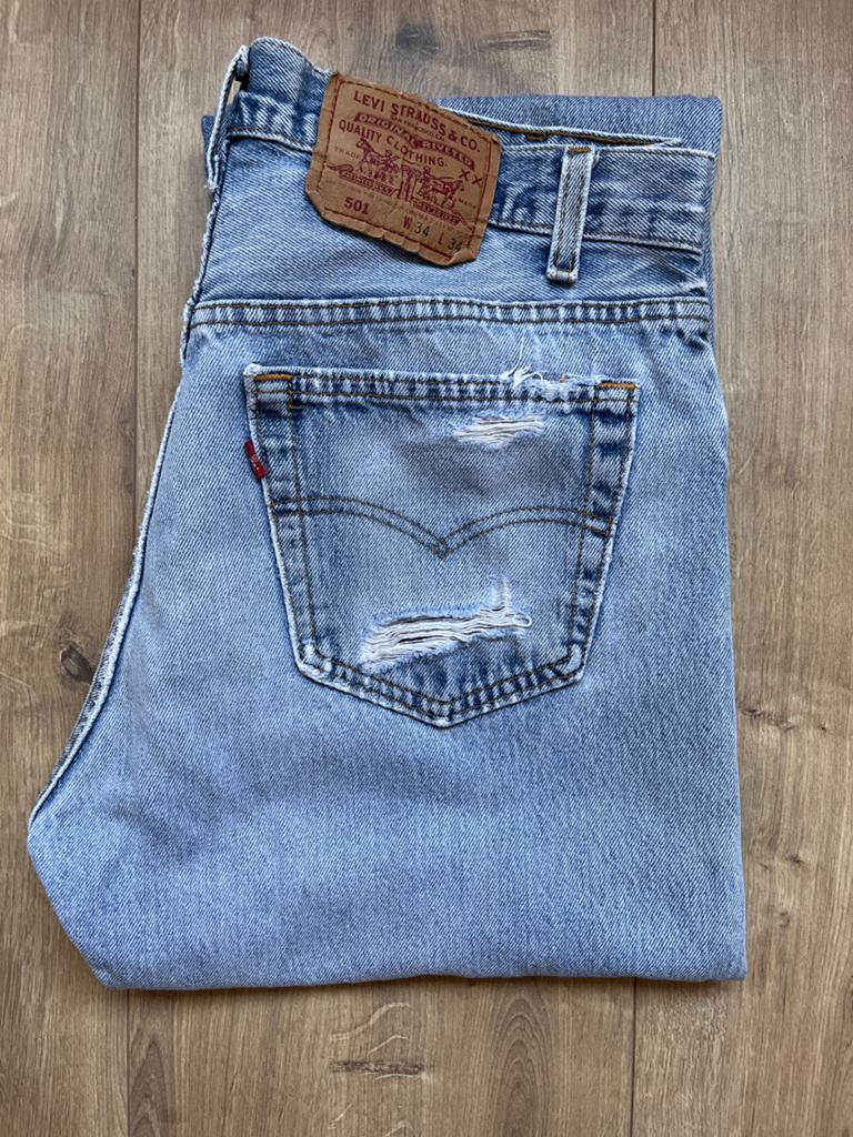 Prachtige vintage Levi’s 501 Made in USA, Ophalen of Verzenden, Zo goed als nieuw, Blauw, W32 (confectie 46) of kleiner