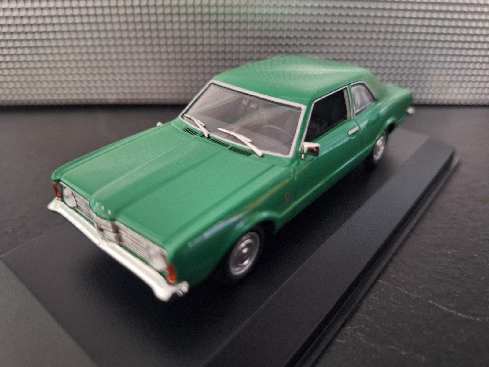 Ford Taunus 1970 Schaal 1:43, Overige merken, Nieuw, Ophalen of Verzenden, Maxichamps