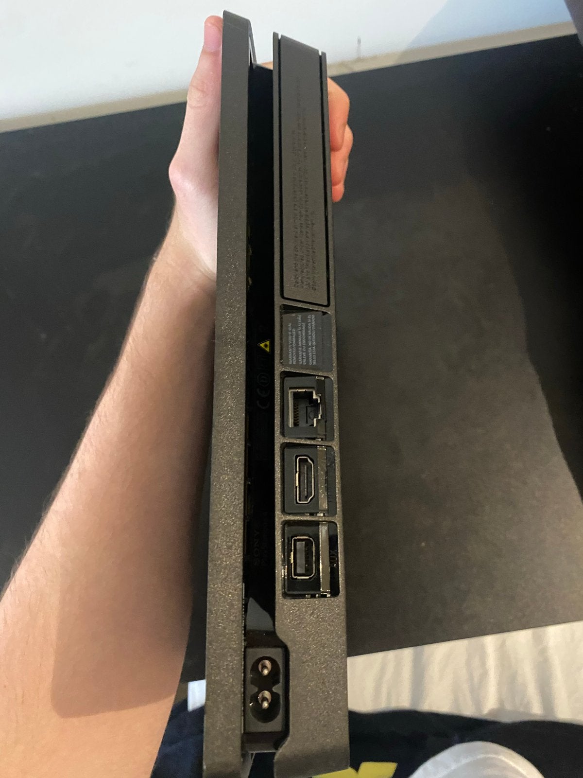 PlayStation 4 Slim - Goede staat, Ophalen, 500 GB, Zo goed als nieuw, Zonder controller