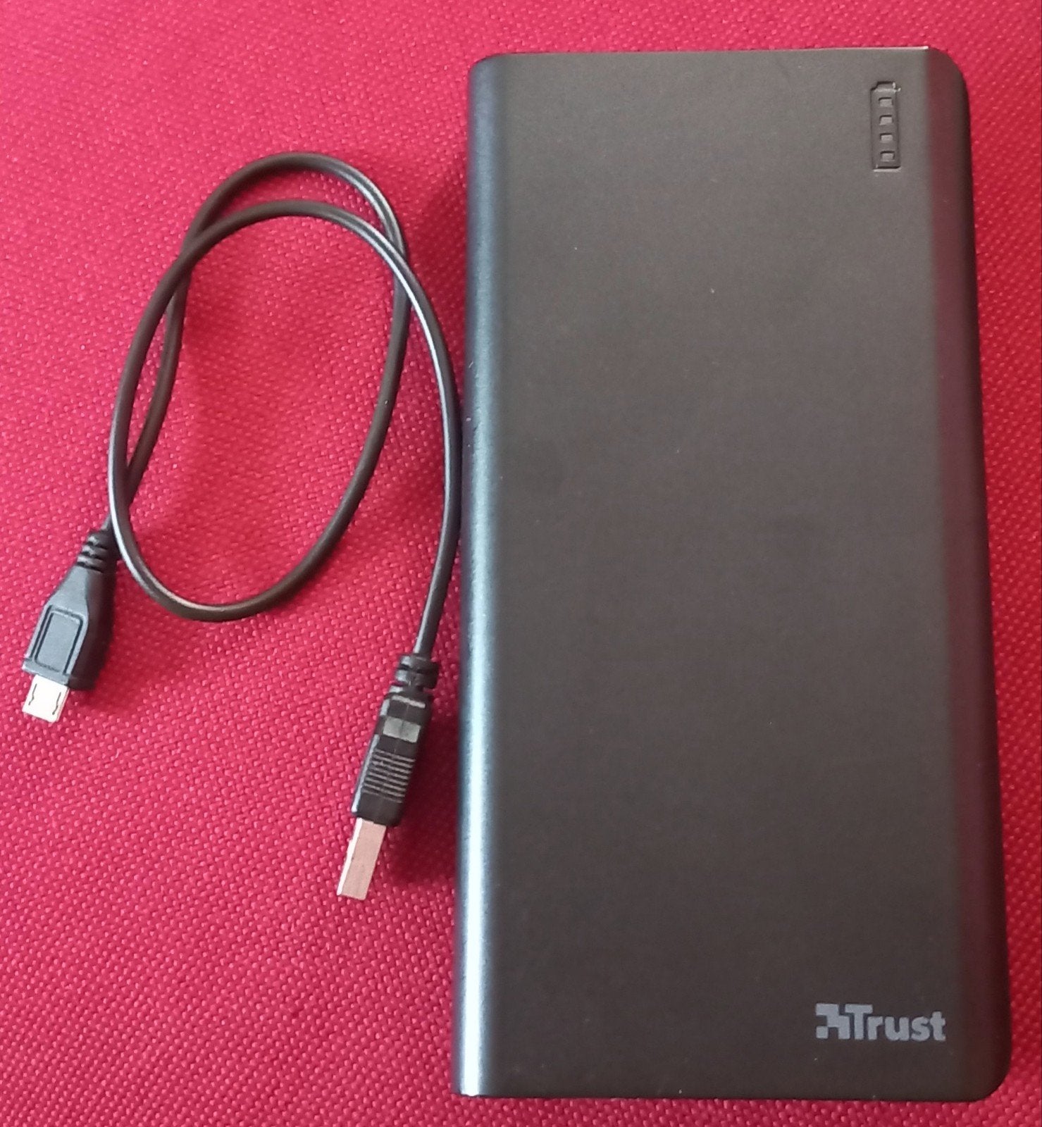 Trust 16000mah powerbank met usb A naar micro usb, Ophalen of Verzenden