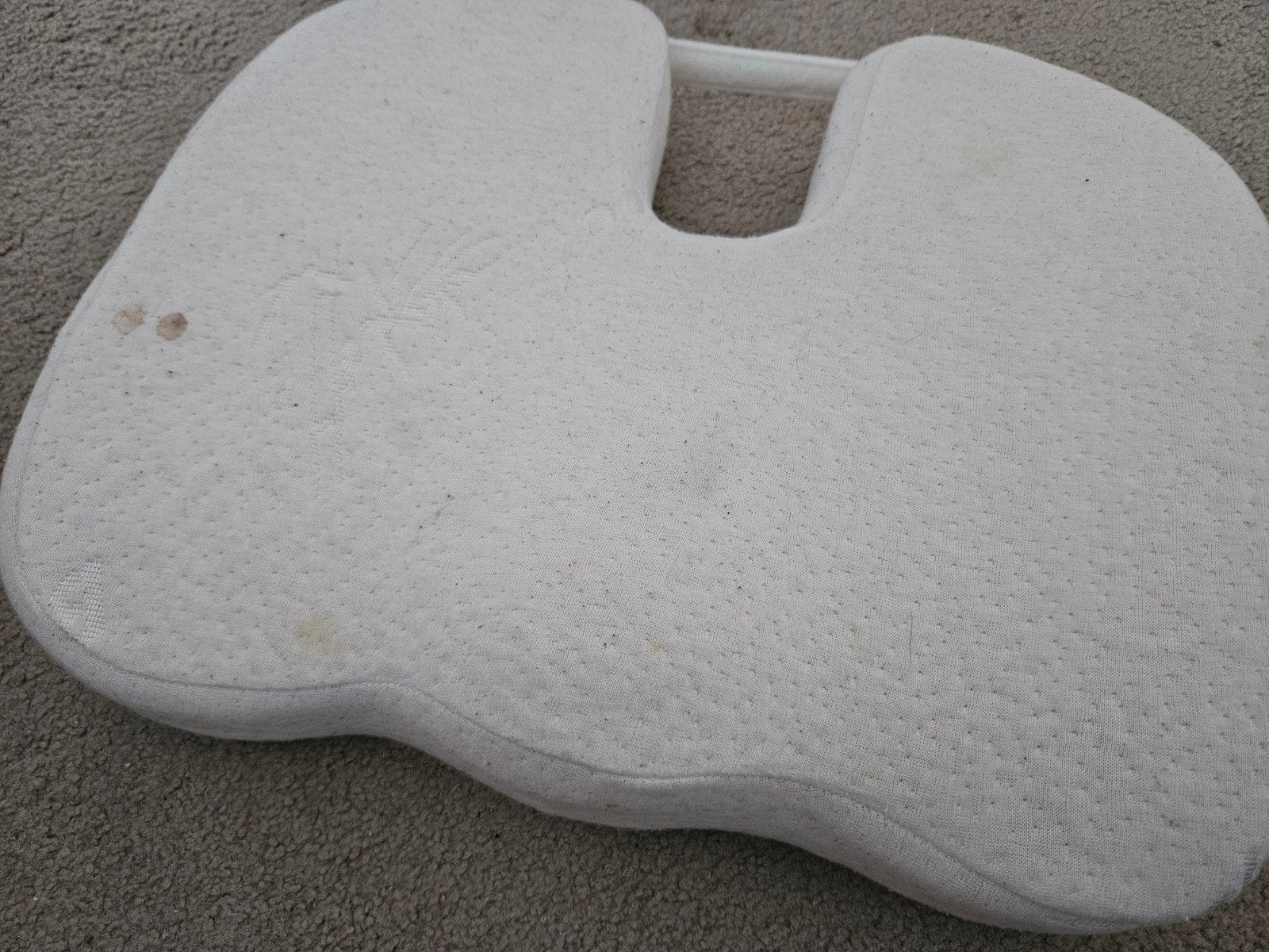 Lucovitaal zitkussen voor comfort en ondersteuning, Ophalen of Verzenden, Gebruikt, Wit, Textiel