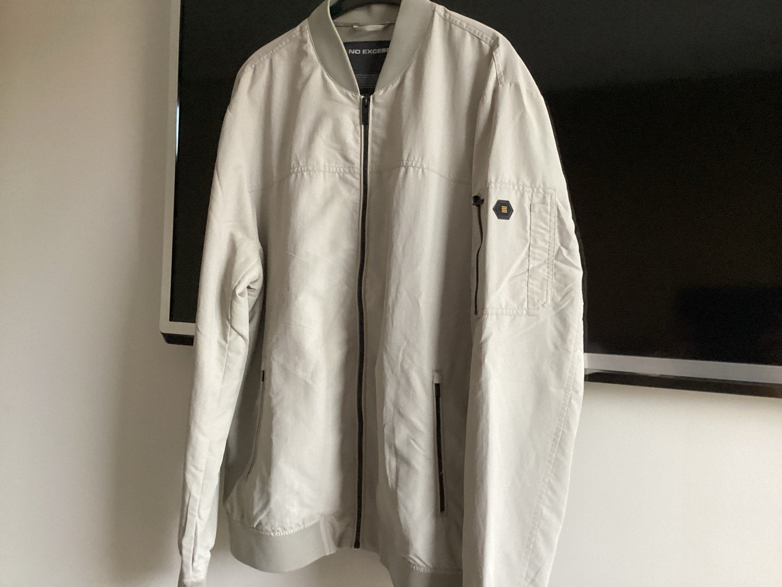 Stijlvolle beige zachtgroen zomer bomberjack - Maat XXL, Ophalen, Zo goed als nieuw, Overige maten, Beige